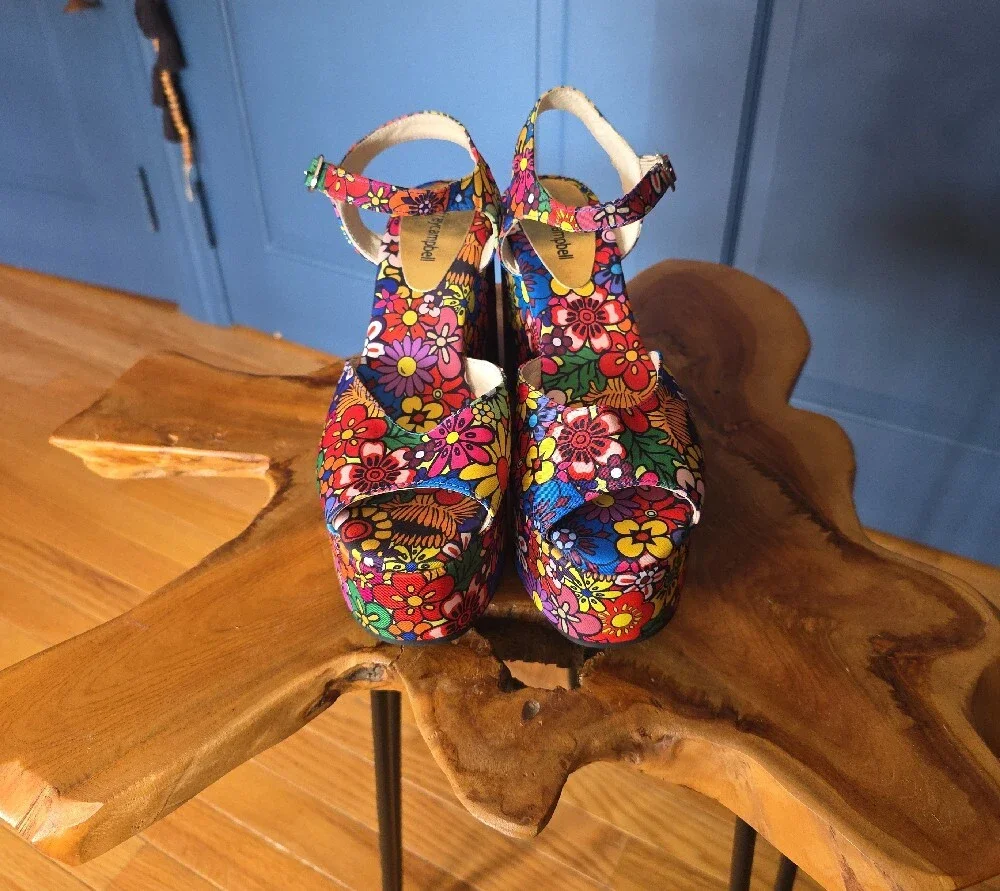 Jeffrey Campbell 